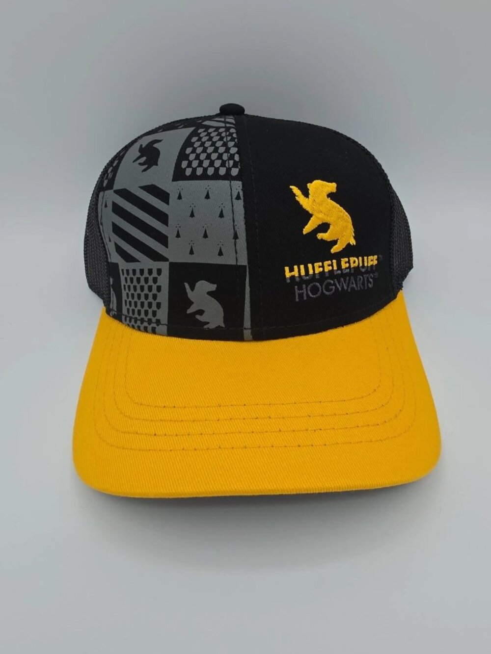 Wizarding World Harry Potter Hufflepuff Hogwarts Trucker Hat, Yellow/Black